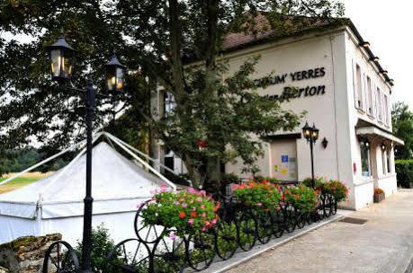 Chaumes-en-Brie Hotel La Chaum'Yerres المظهر الخارجي الصورة